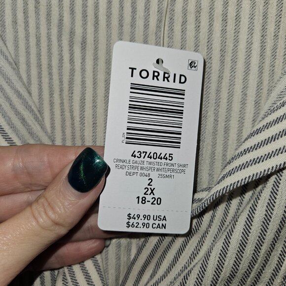 NWT Torrid Striped Crinkle Gauze Twisted Front Shirt (2X) - Picture 7 of 9